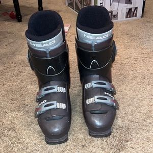 ski boots - used but good condition. Size 27.5